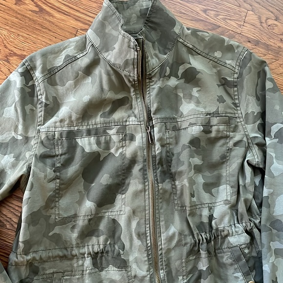 Old Navy Camo Utility Jacket - Picture 2 of 6